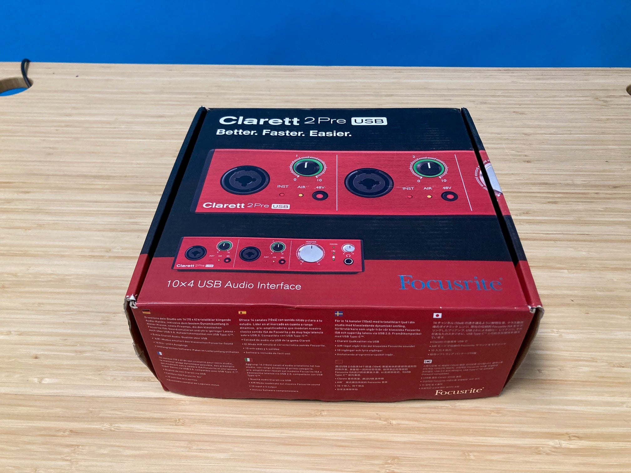 Clarett 2 Pre USB 10-in 4-out Audio Interface for PC And Mac