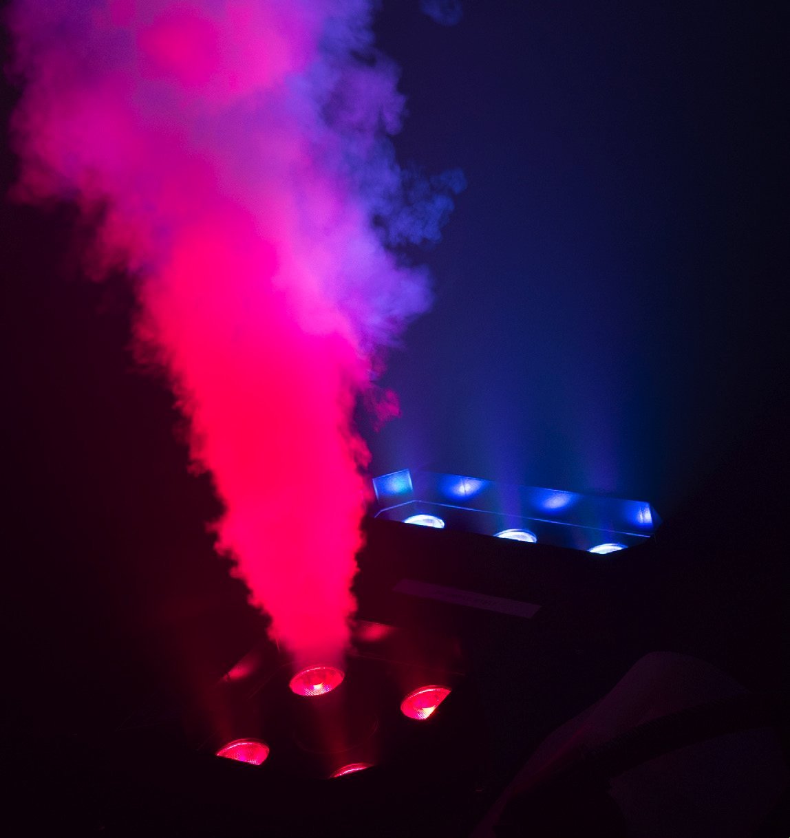 Chauvet GEYSERP7 RGBA+UV LED Pyrotechnic-Like Effect Fog Machine
