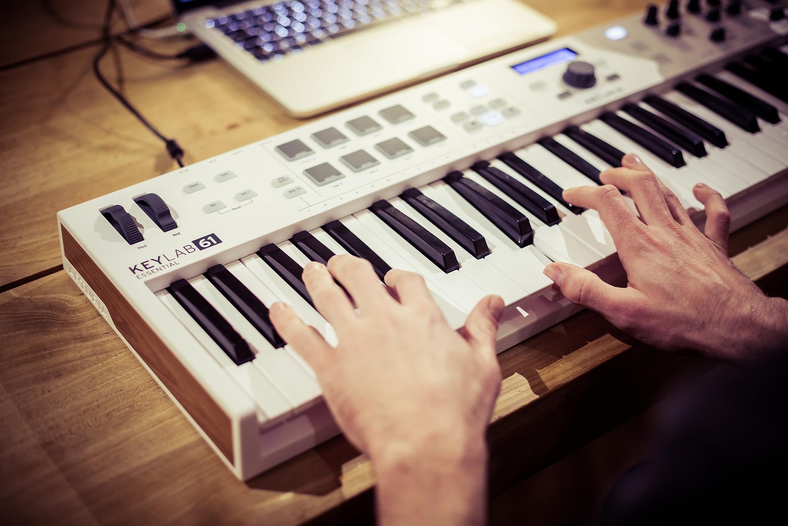 Arturia KeyLab Essential mk3 61-Key Universal MIDI Controller and Software (White)
