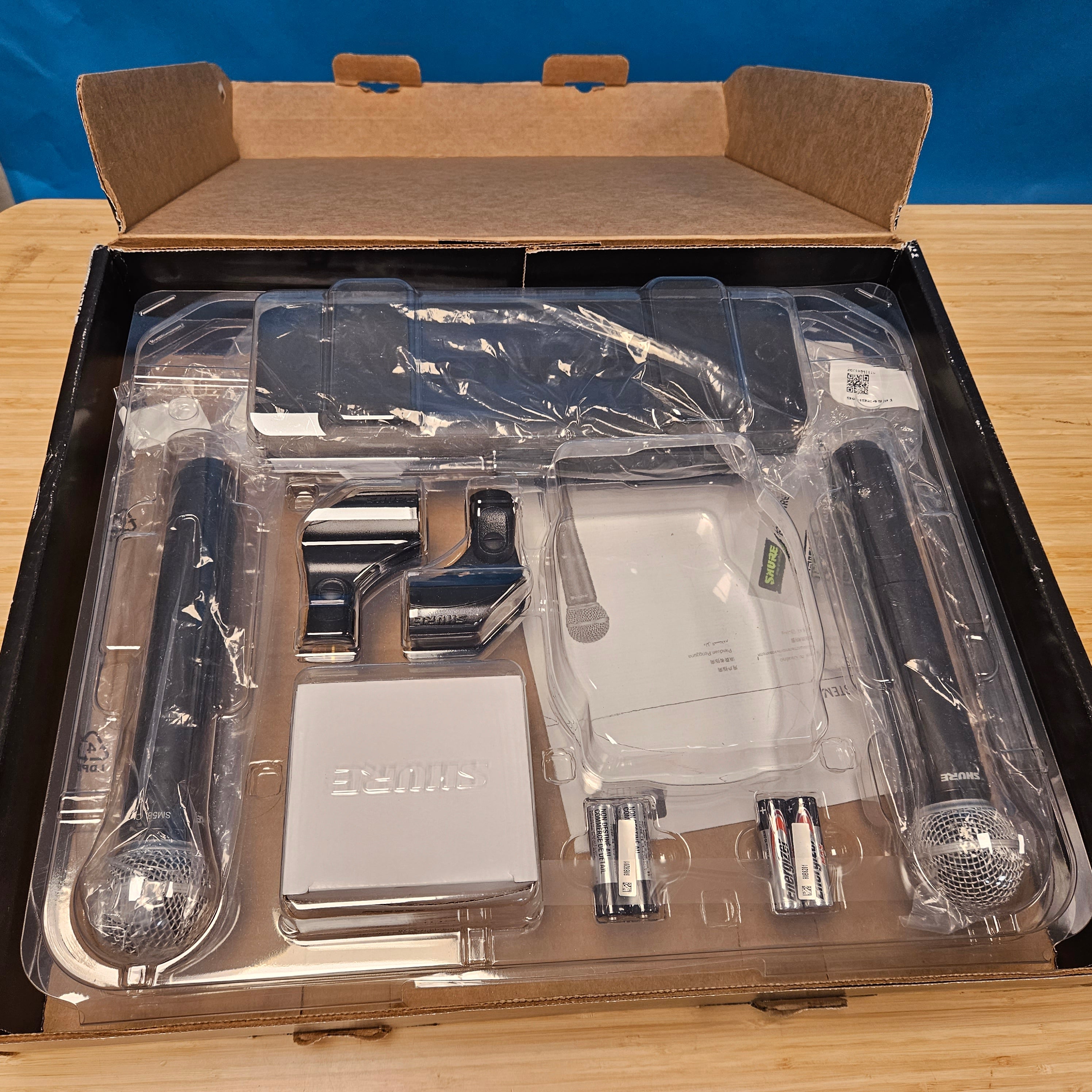 Shure BLX288/SM58-H9 Dual-Channel Wireless Handheld Microphone System with SM58 Capsules - Used