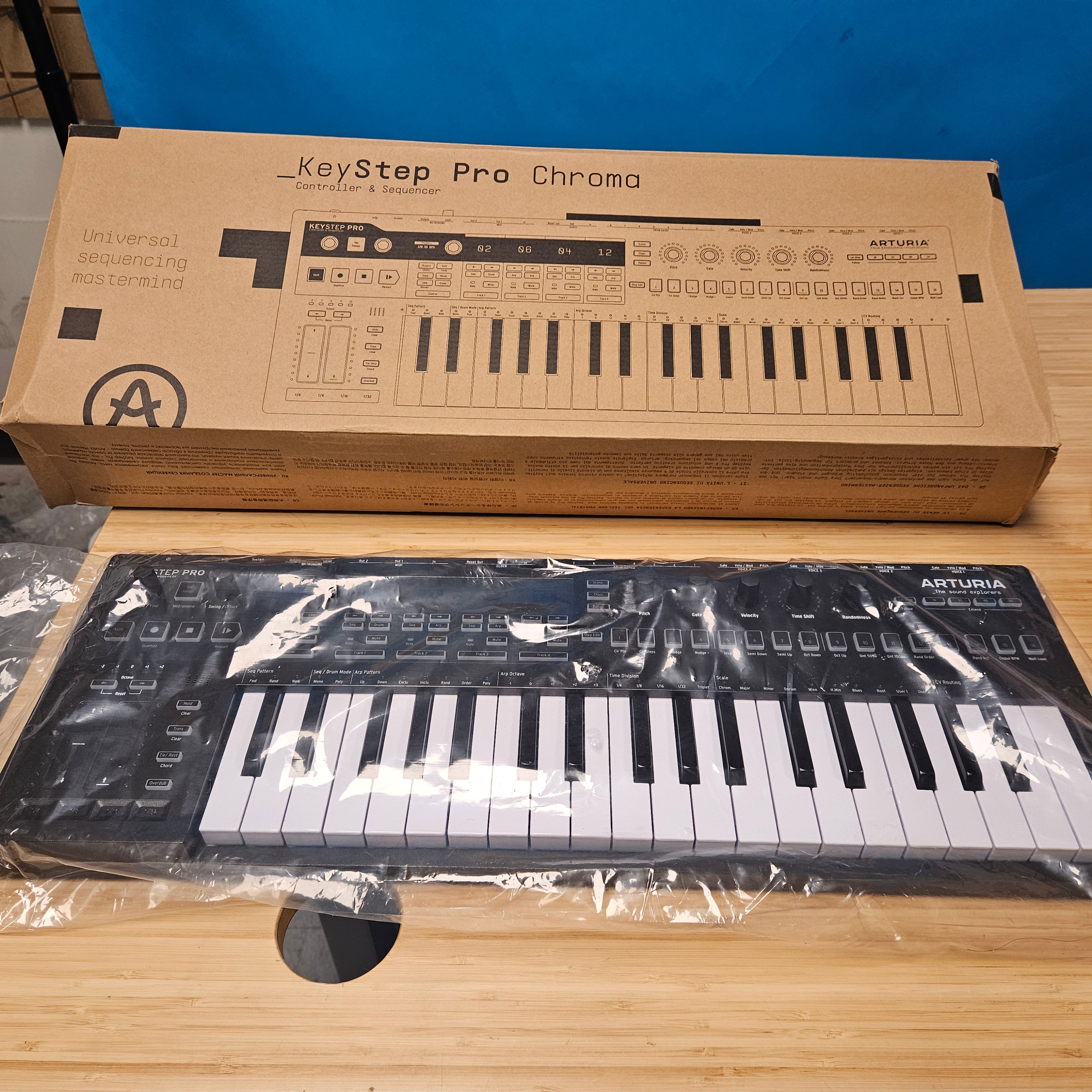 Arturia Key Step Pro Chroma 4-track sequencer & keyboard - Used