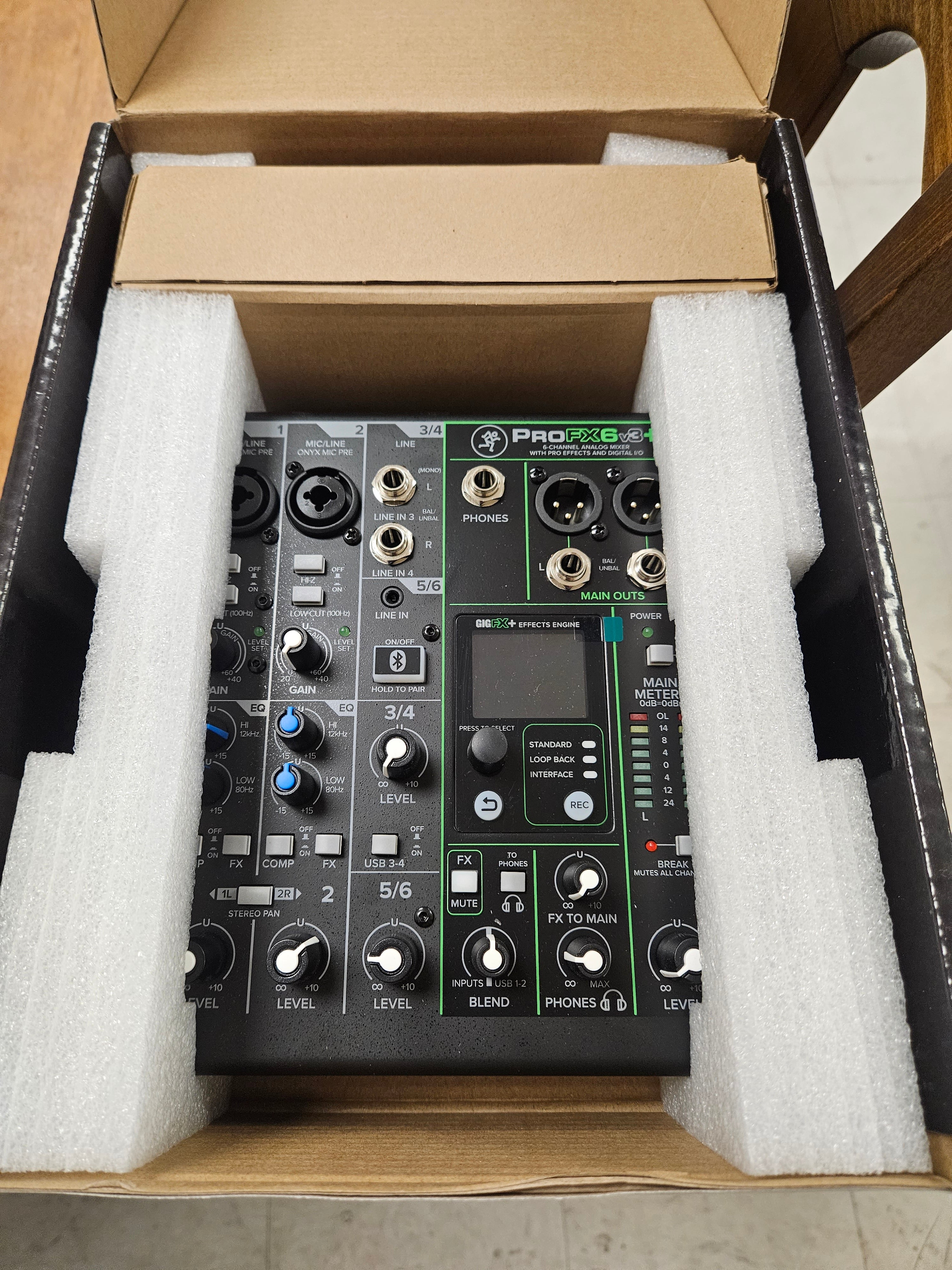 Mackie ProFX6v3+ 6-Channel Analog Mixer With Enhanced FX, USB Recording Modes and Bluetooth