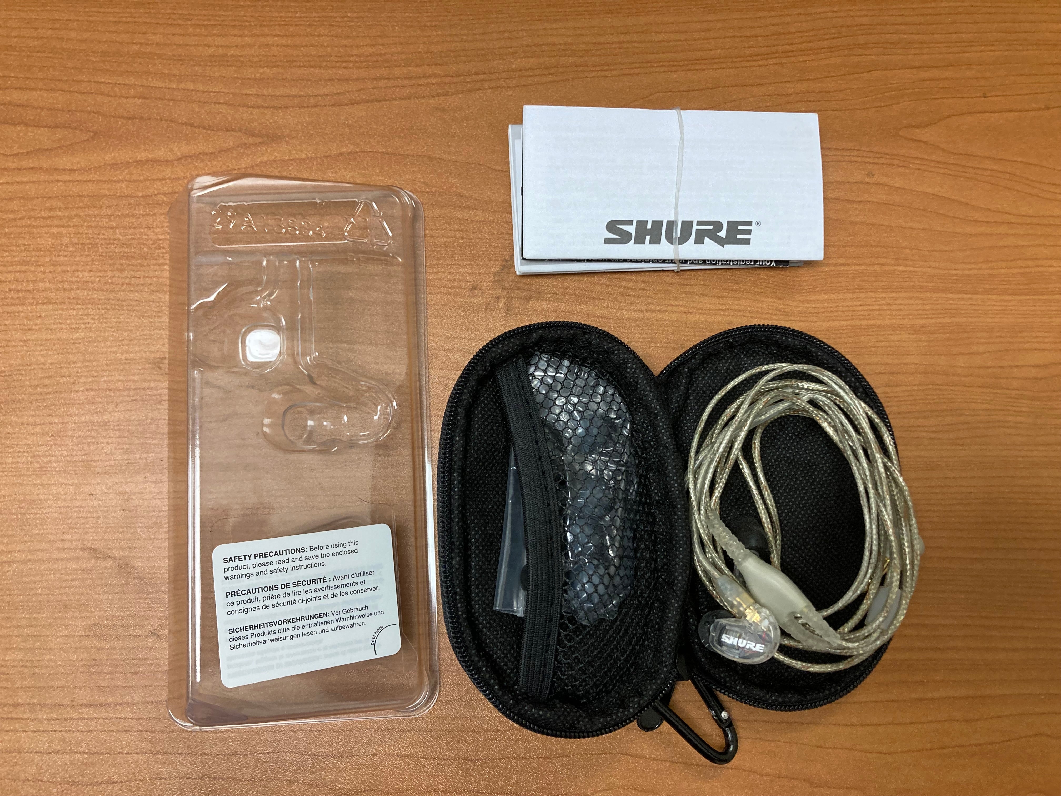 Shure SE215-CL Professional Sound Isolating Earphones Open Box