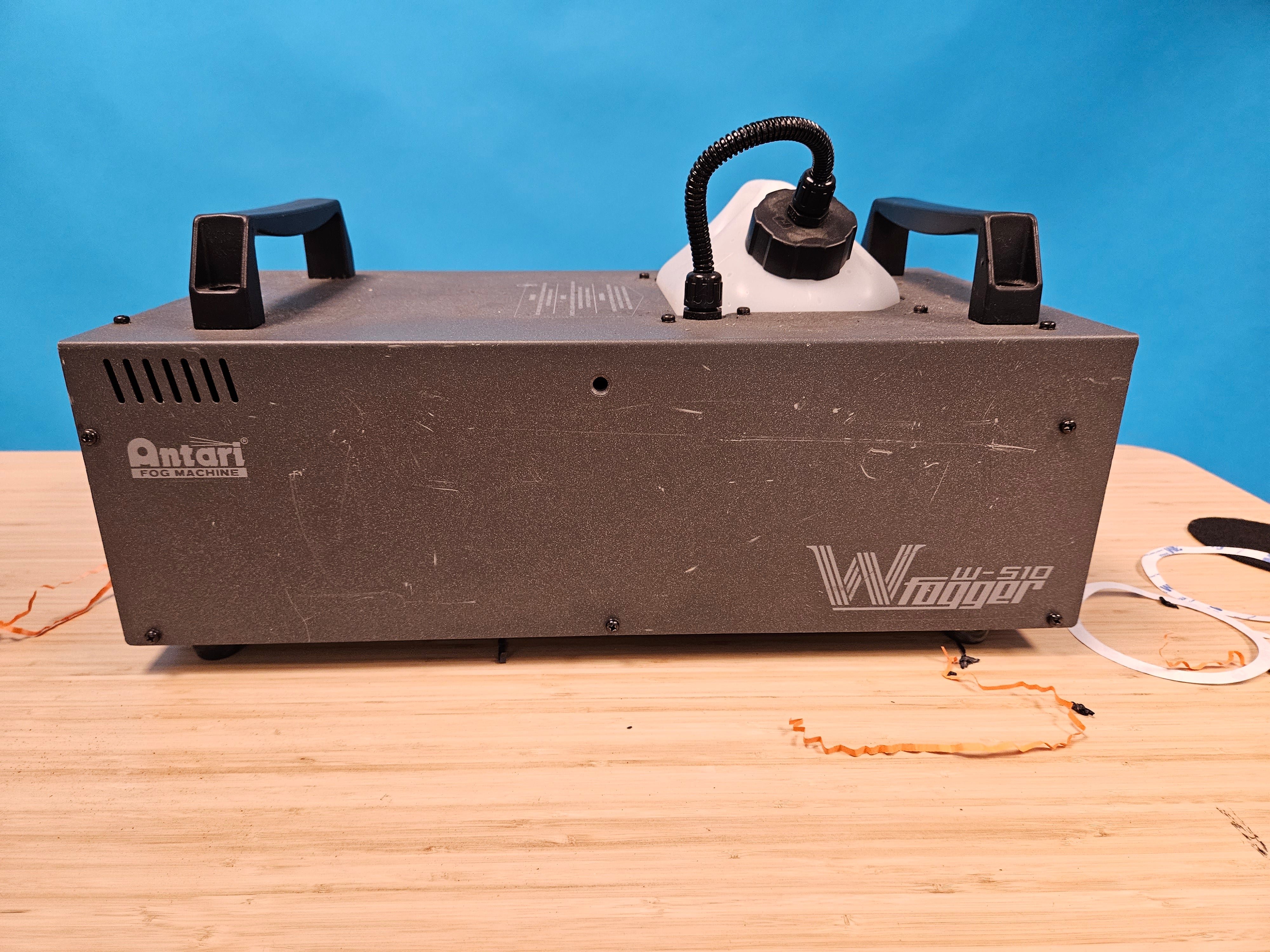 Antari W-510 Fog Machine w/ Optoelectronic Liquid Sensor 1000W & Wireless Remote - Used