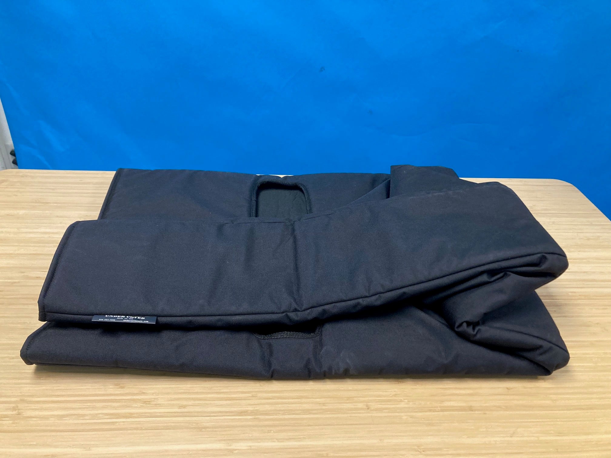 Undercover PS15P Deluxe Padded Speaker Cover