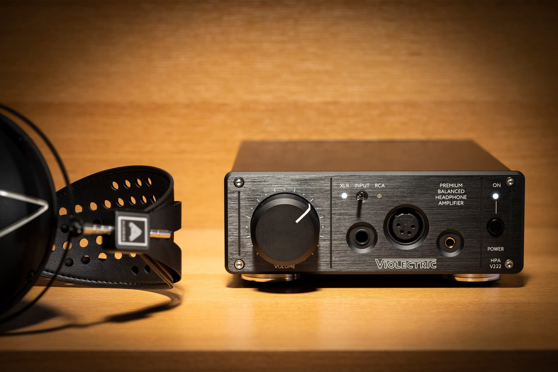 Violectric HPA V222 Headphone amplifier