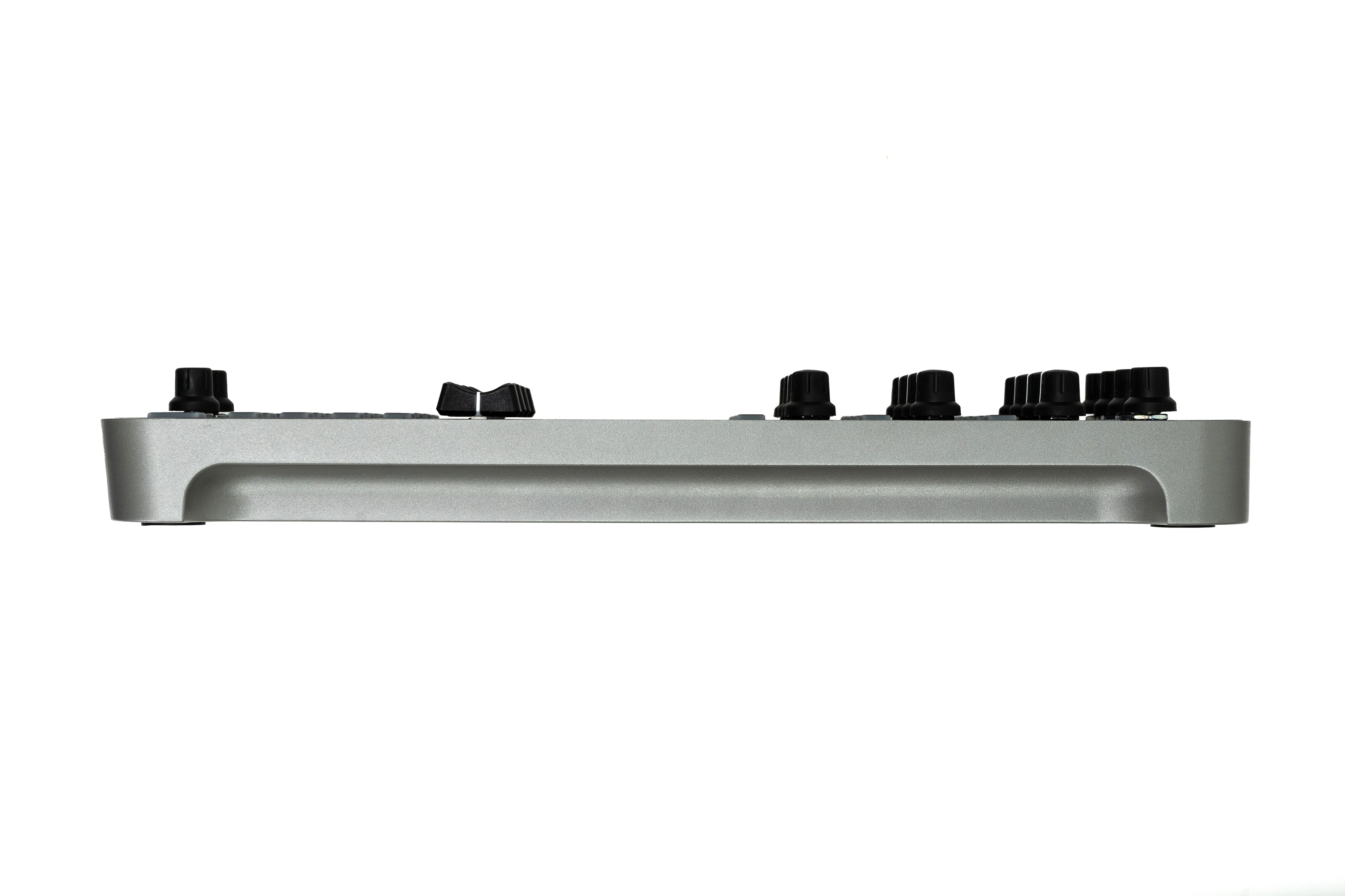 Allen & Heath XONEK3 Universal DJ MIDI Controller
