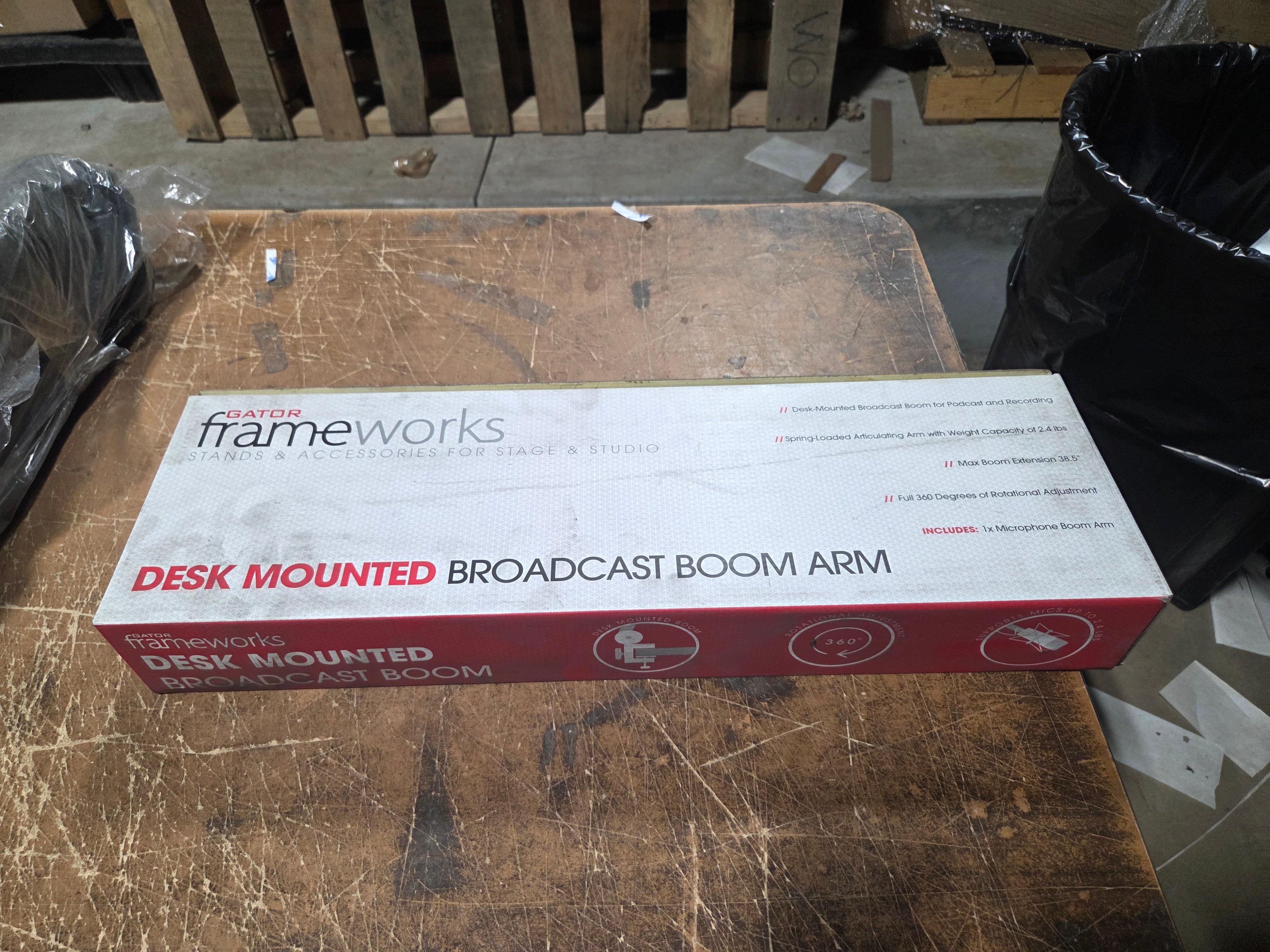 Gator Frameworks GFWMICBCBM2000 Desktop Mic Boom Stand (B-Stock)