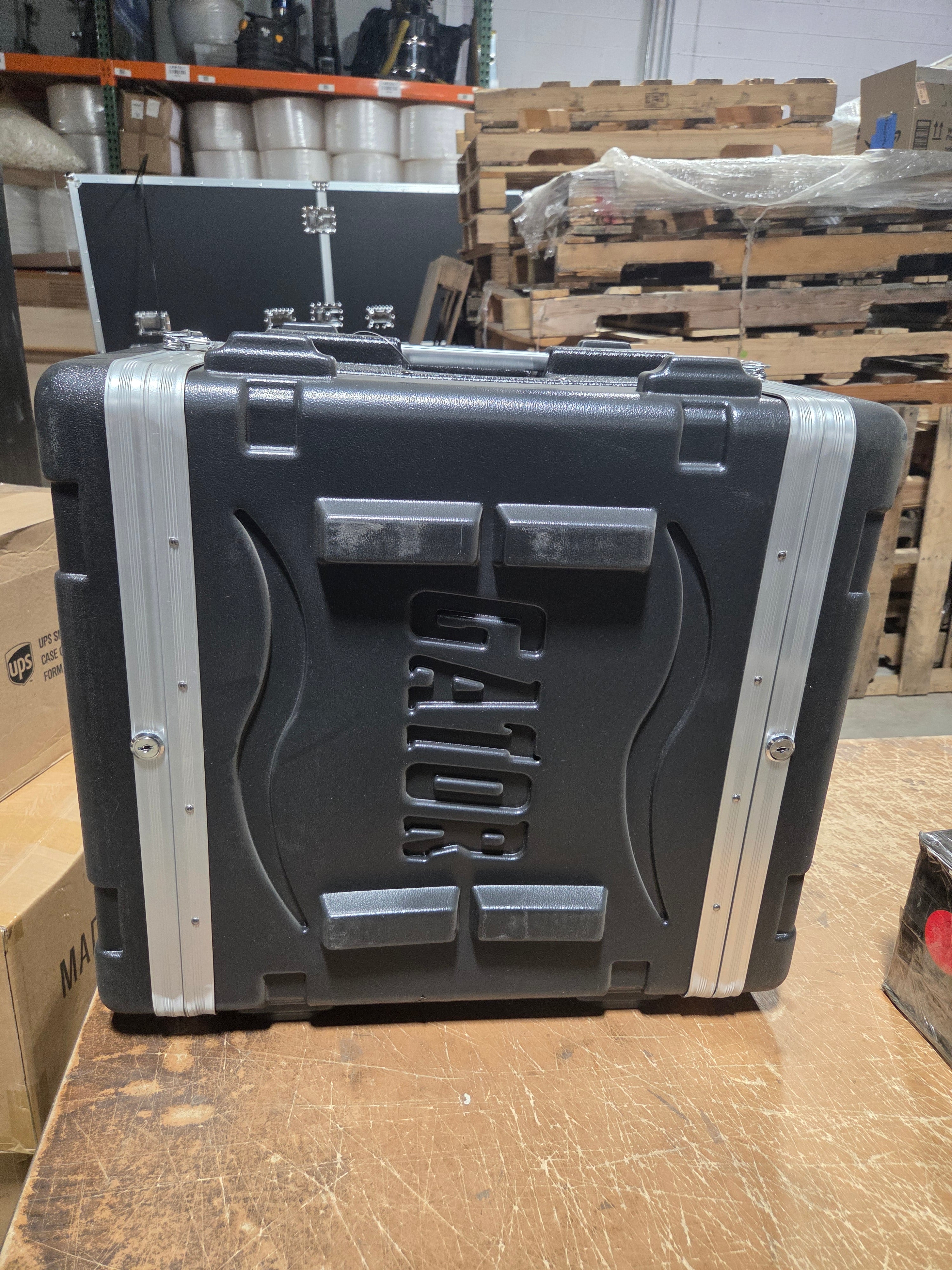 Gator RR-6PL-US Powered Roller Rack Case (B-Stock)