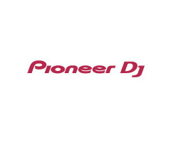 Pro DJ Performs with Pioneer SB3 