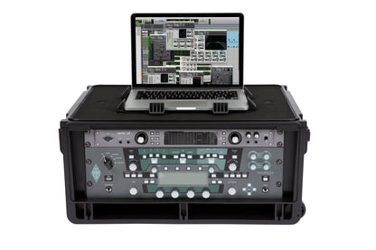 SKB 1SKB-ISF4U Injection-Molded 4-RU Studio Flyer Rack Case