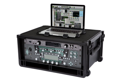SKB 1SKB-ISF4U Injection-Molded 4-RU Studio Flyer Rack Case