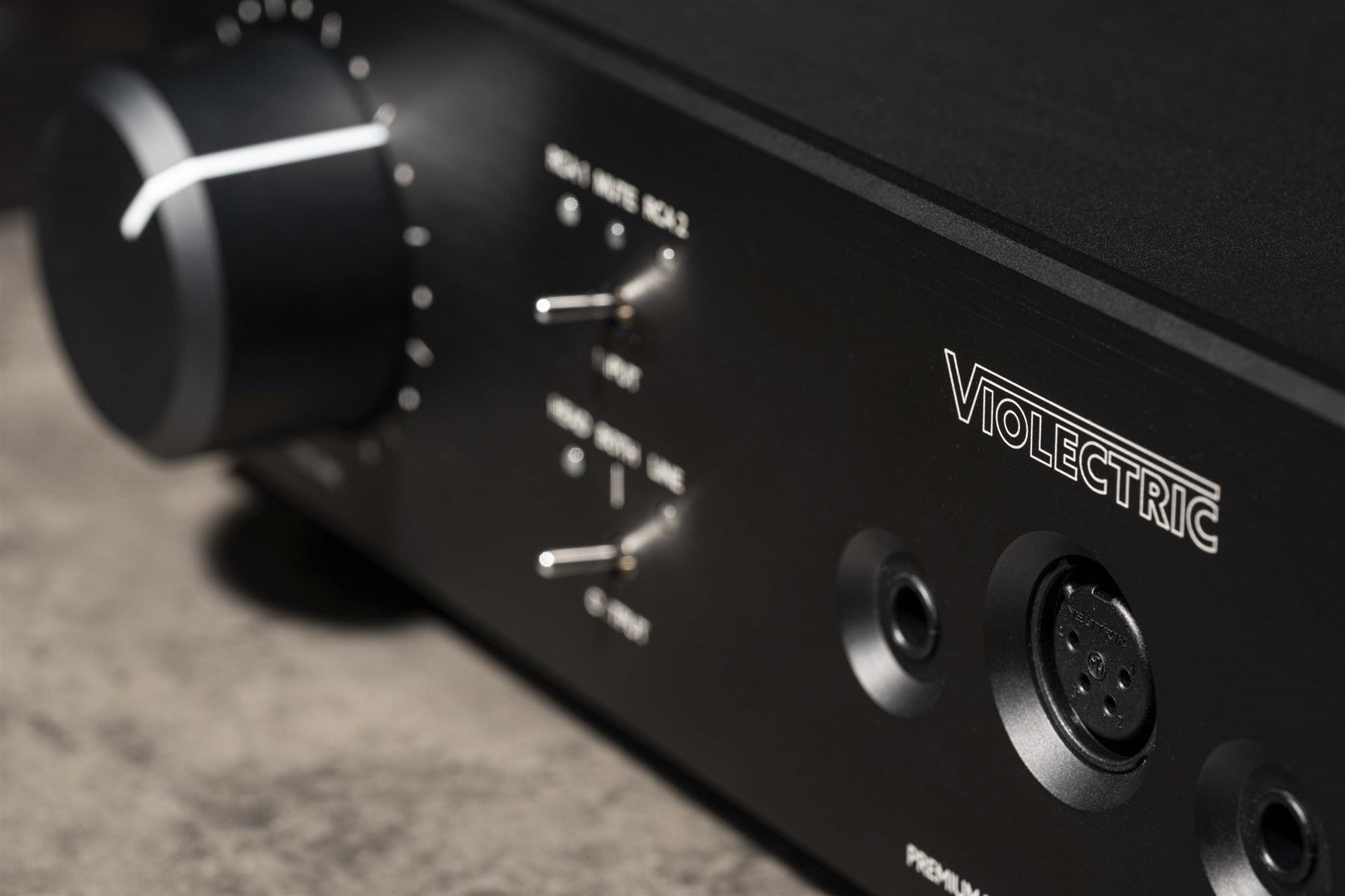 Violectric V340 Balanced Headphone Amplifier With Pre-amp Function