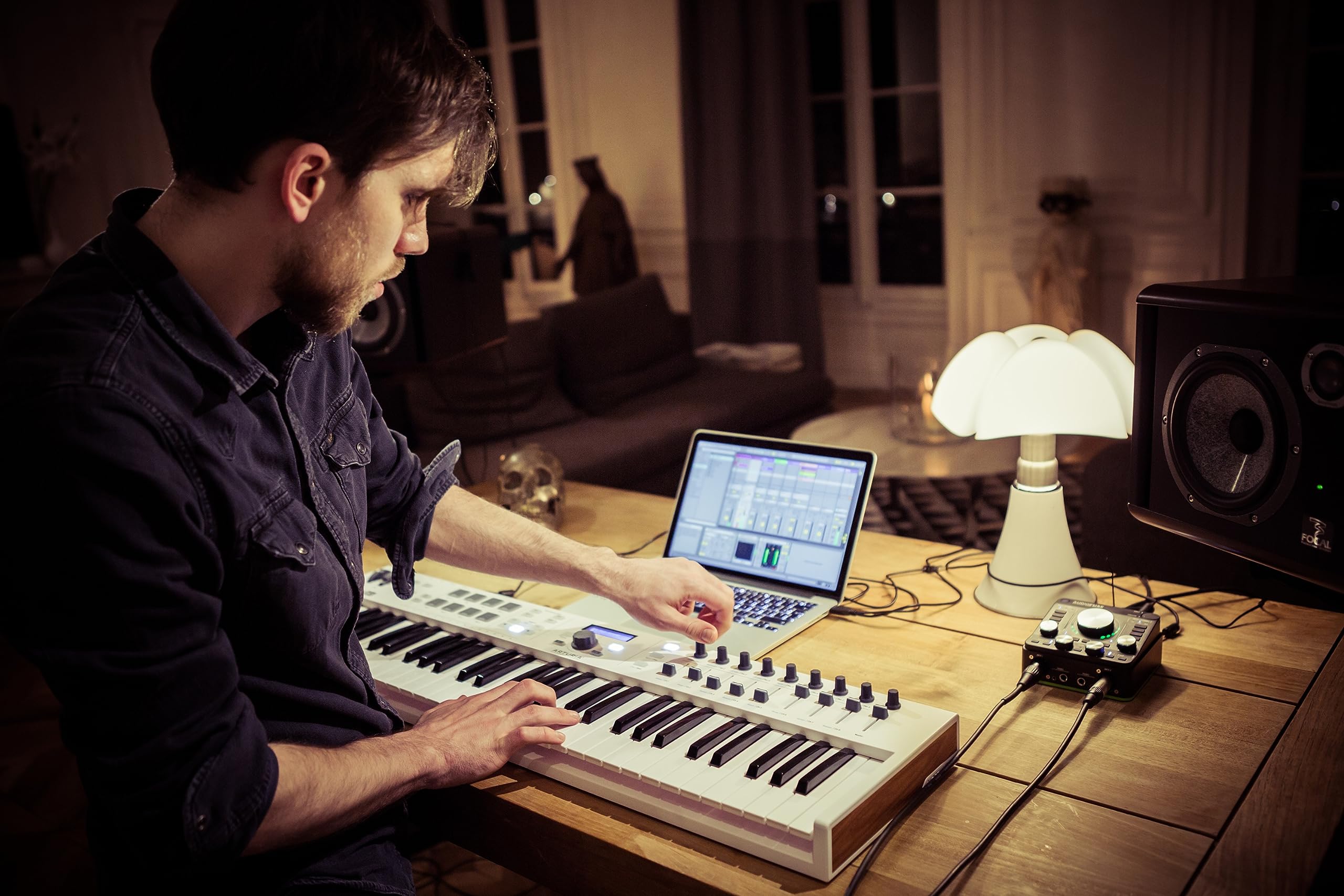Arturia KeyLab Essential mk3 61-Key Universal MIDI Controller and Software (White)