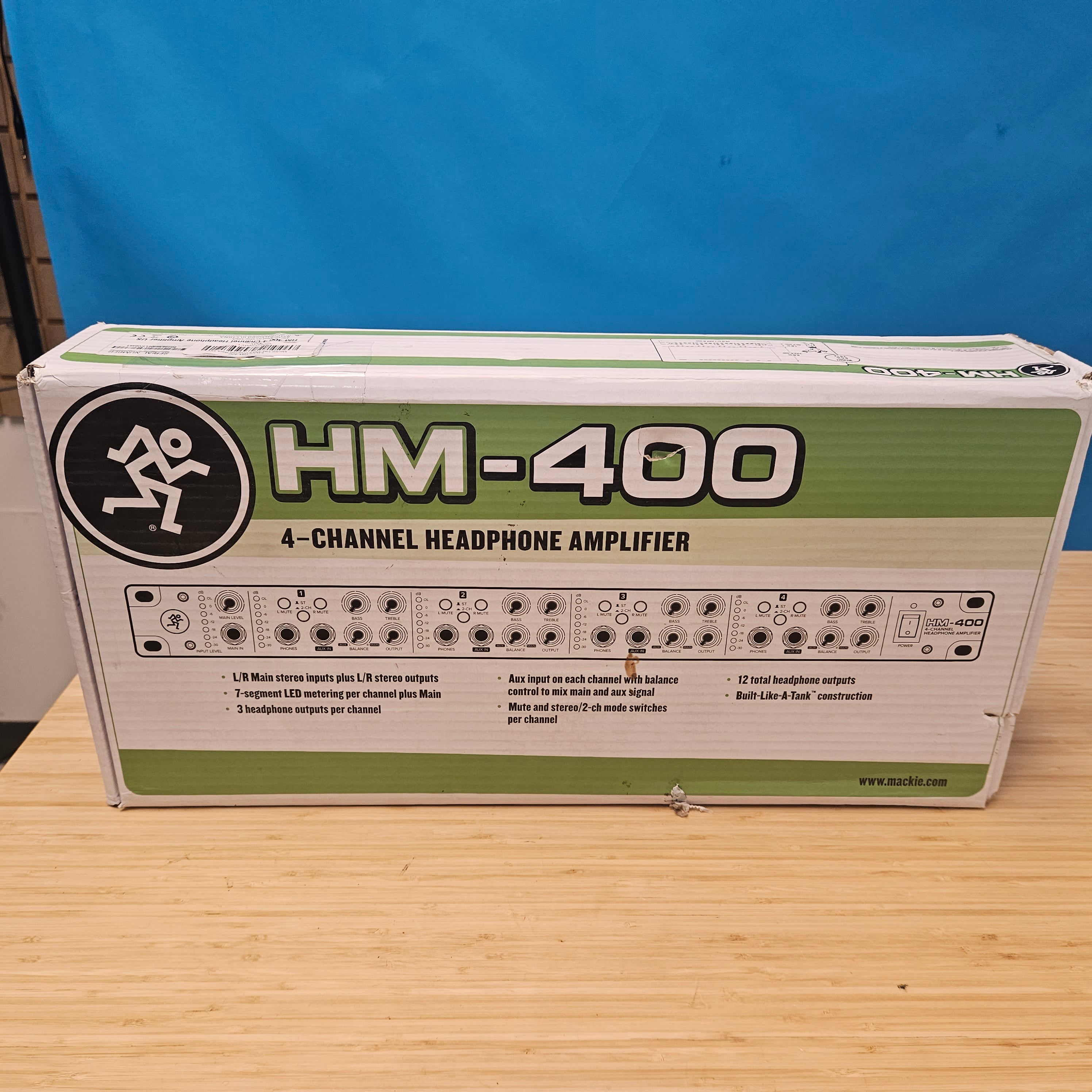 Mackie HM-400 4-Channel Rack Mountable 7 Segment LED Display Headphone Amplifier Used