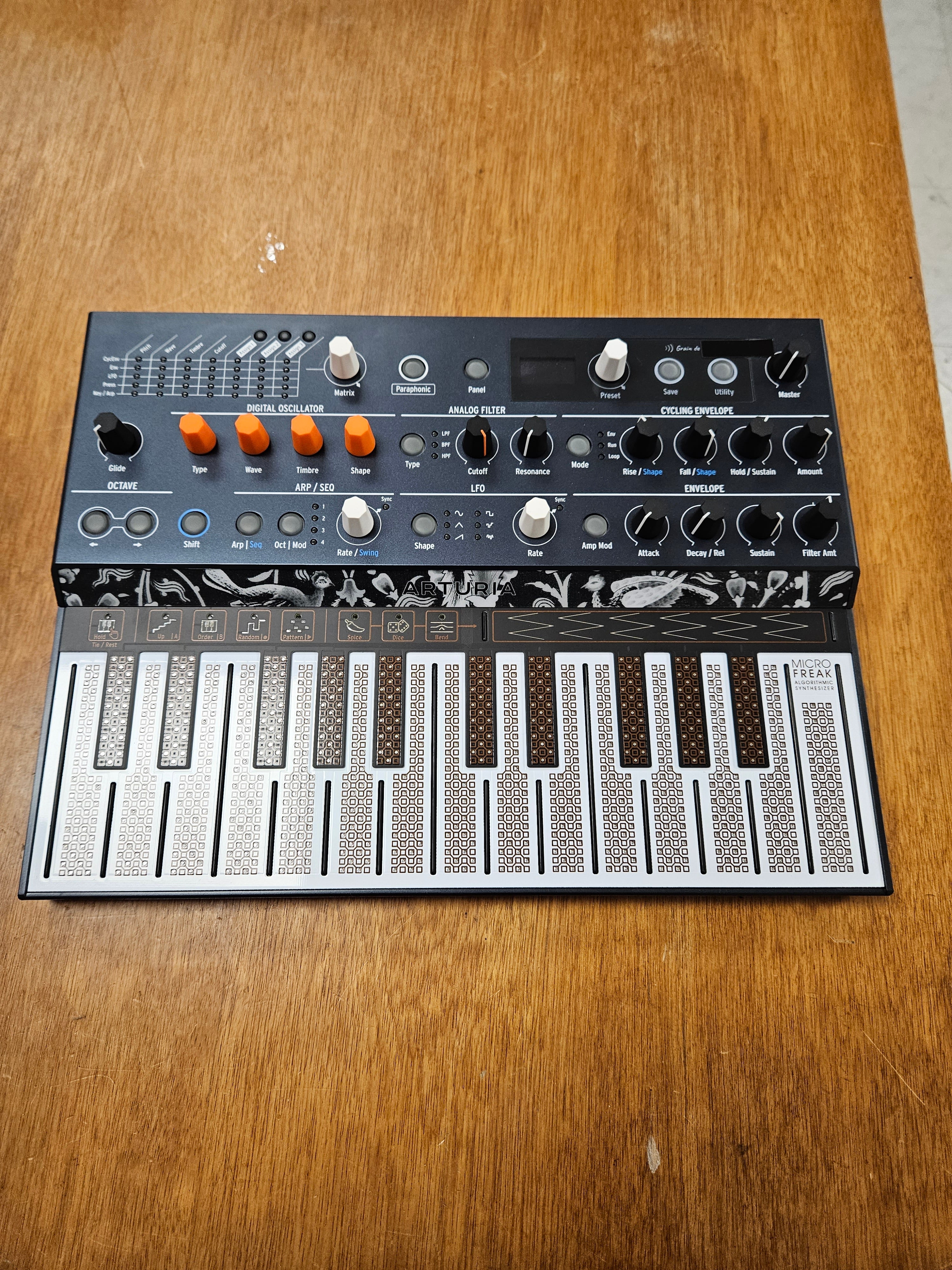 Arturia Microfreak Hybrid Analog/Digital Synthesizer w/ Advanced Digital Oscillators - Used