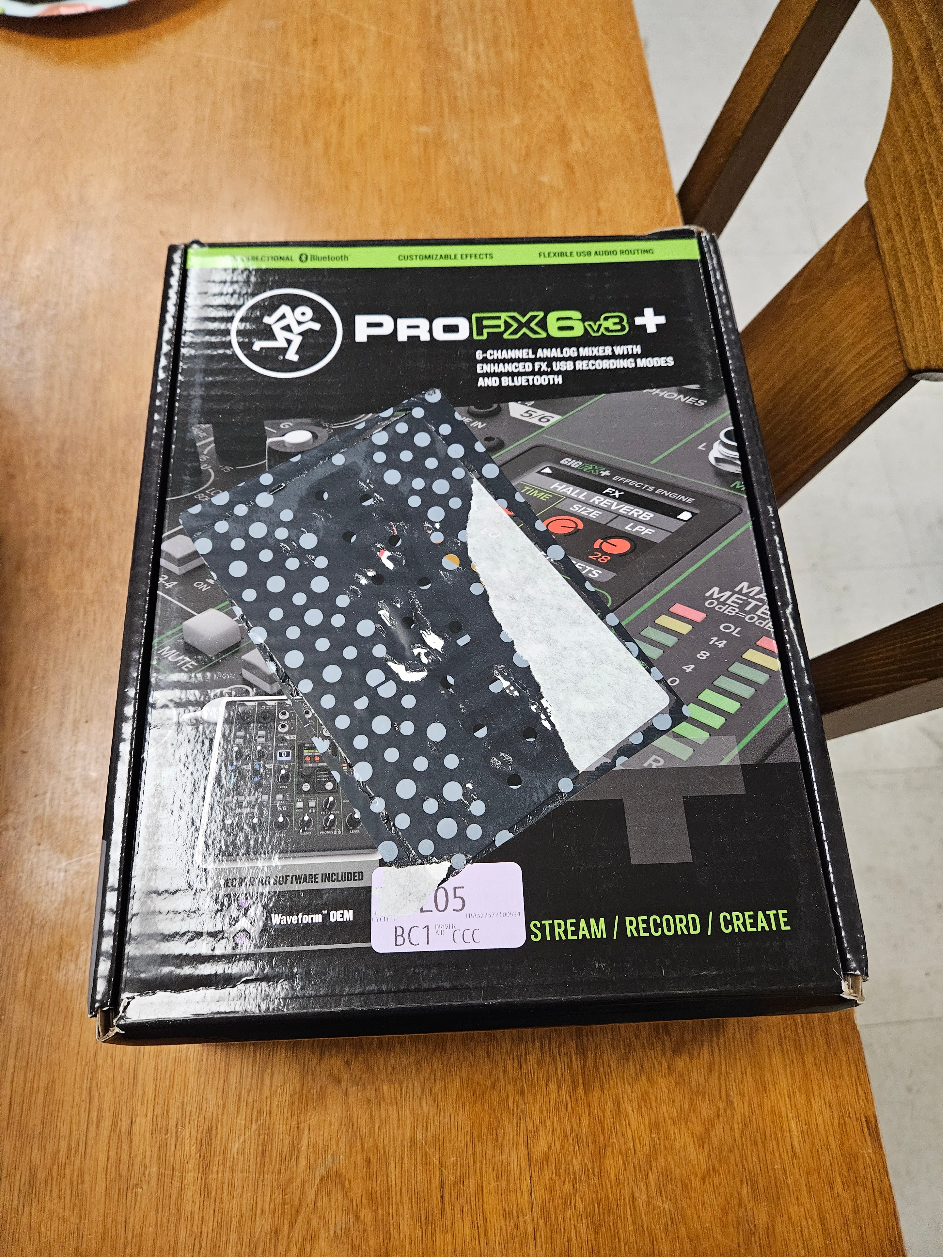 Mackie ProFX6v3+ 6-Channel Analog Mixer With Enhanced FX, USB Recording Modes and Bluetooth
