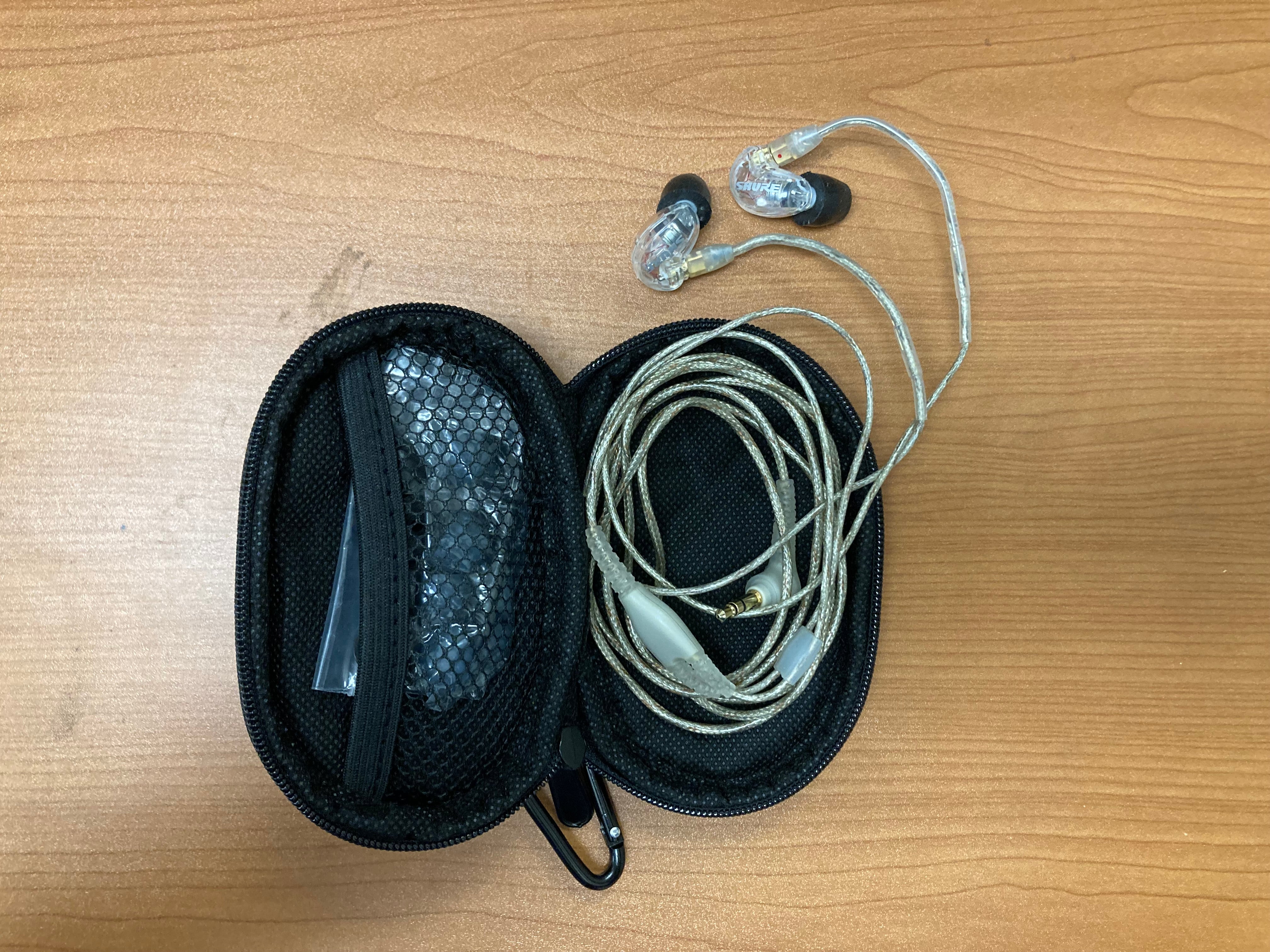 Shure SE215-CL Professional Sound Isolating Earphones Open Box