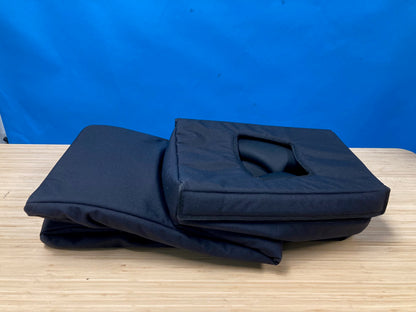 Undercover EVENT210A Deluxe Padded Speaker Cover
