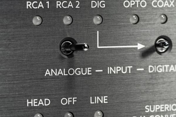 Violectric DHA V380 Headphone Amplifier, Preamp, and DAC