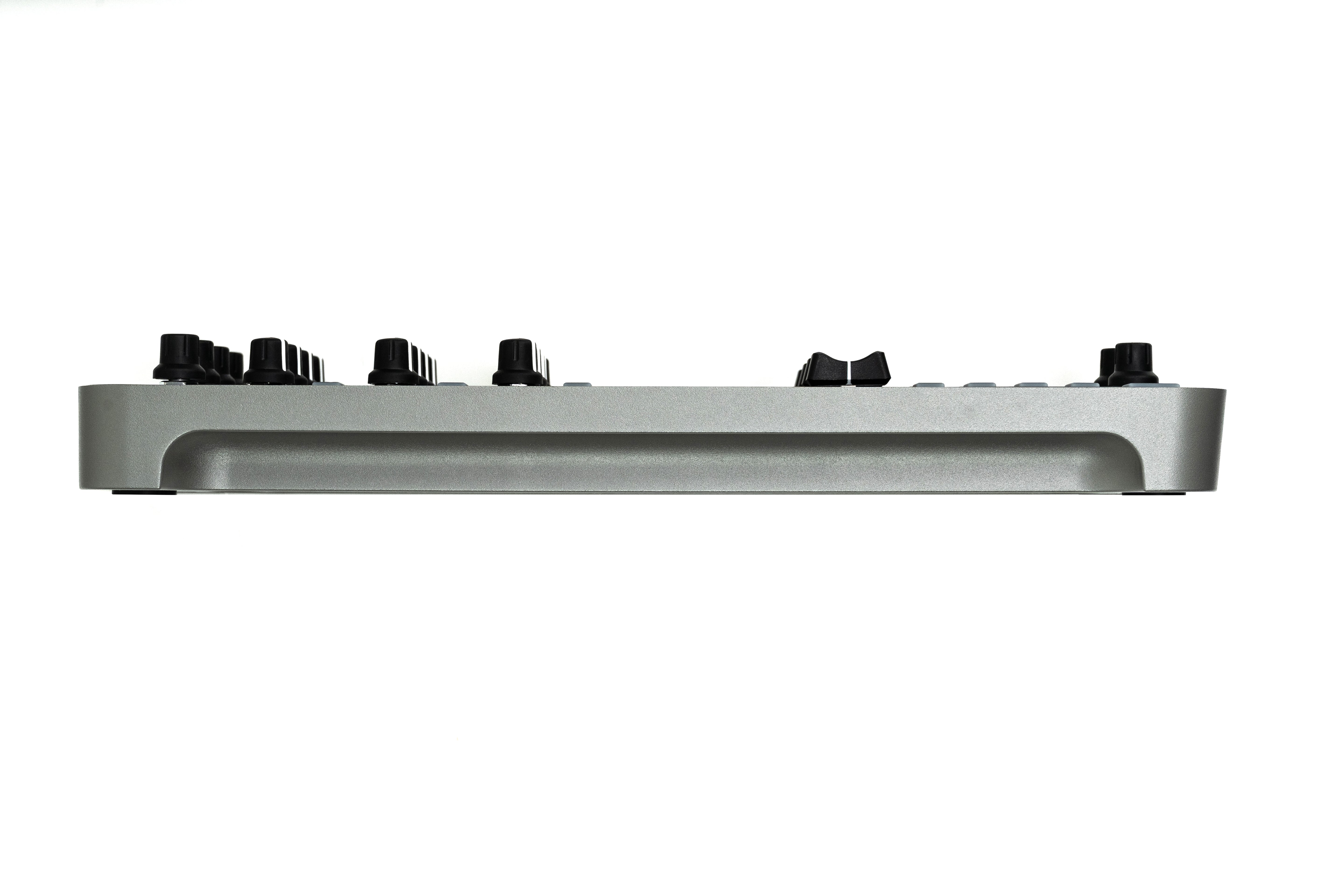 Allen & Heath XONEK3 Universal DJ MIDI Controller