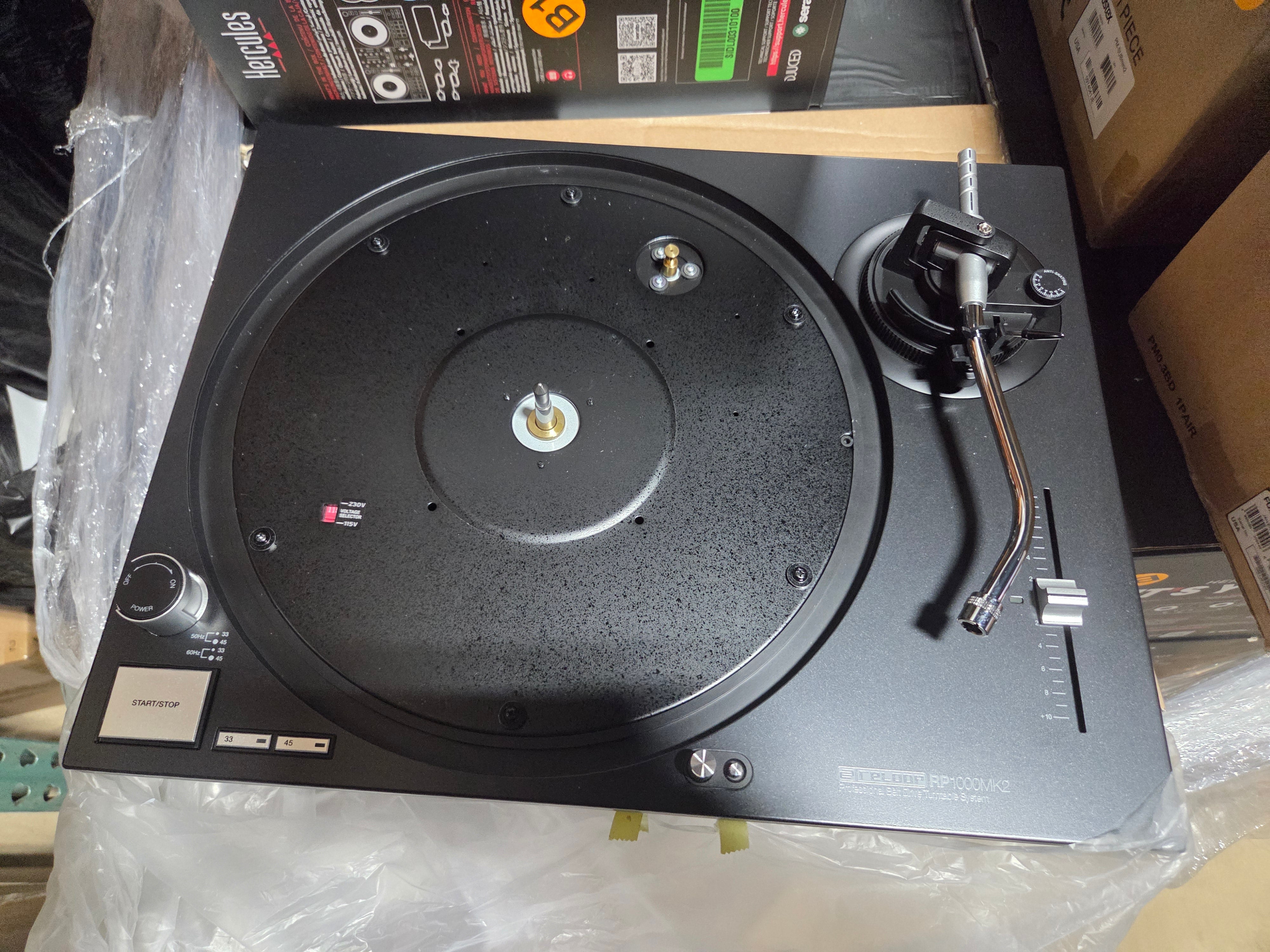 Reloop RP-1000 MK2 Belt-Driven DJ Turntable (B-Stock)