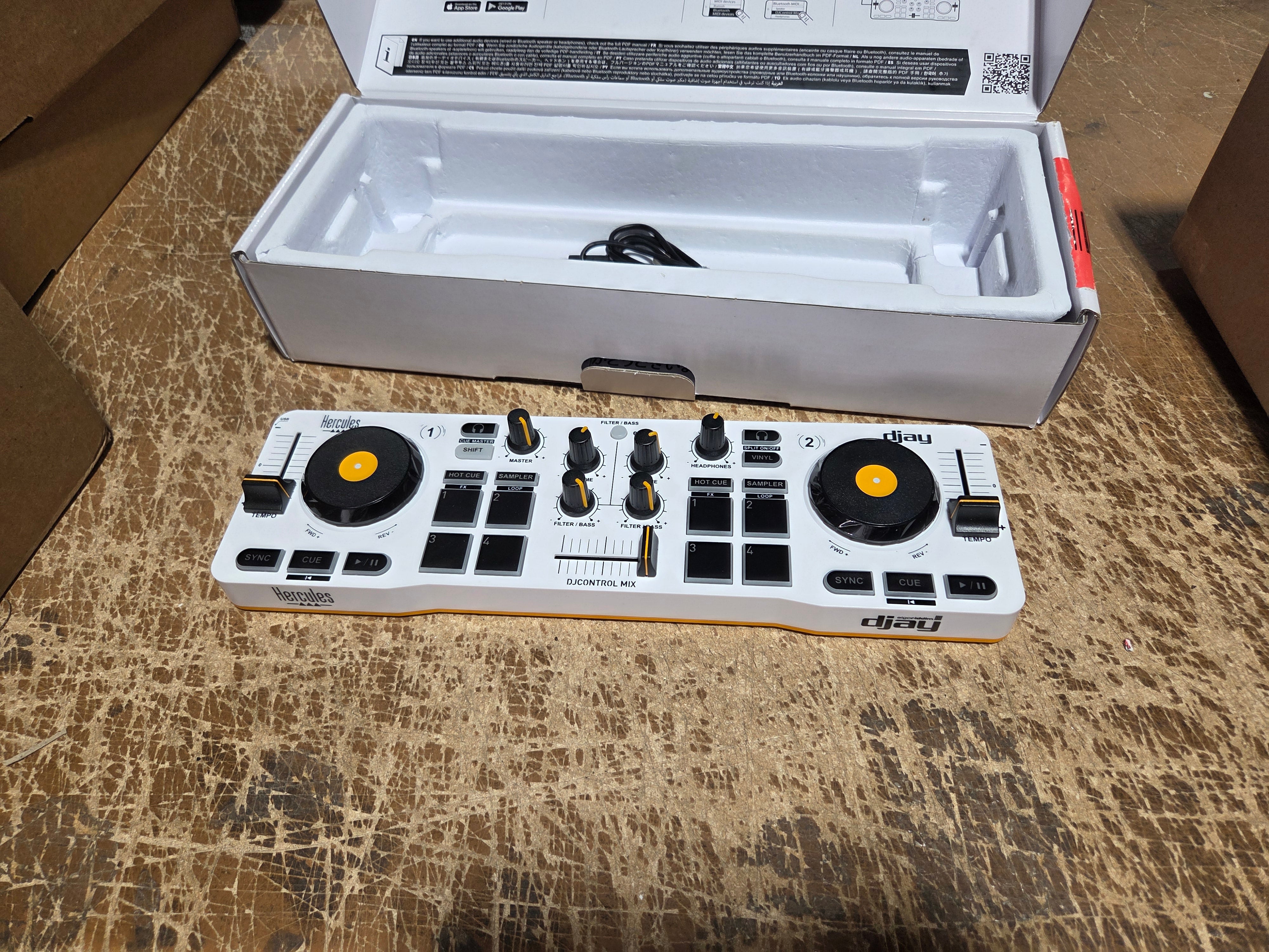 Hercules DJCONTROL-MIX DJ Controller for Smartphones & Tablets (B-Stock)