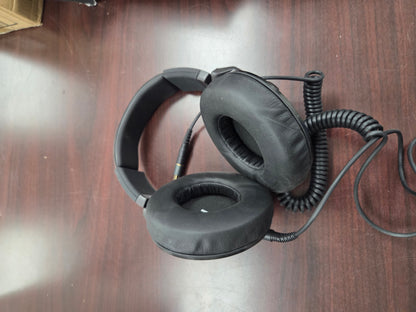 AKG K553 MKII Closed-Back Studio Headphones Black - Used
