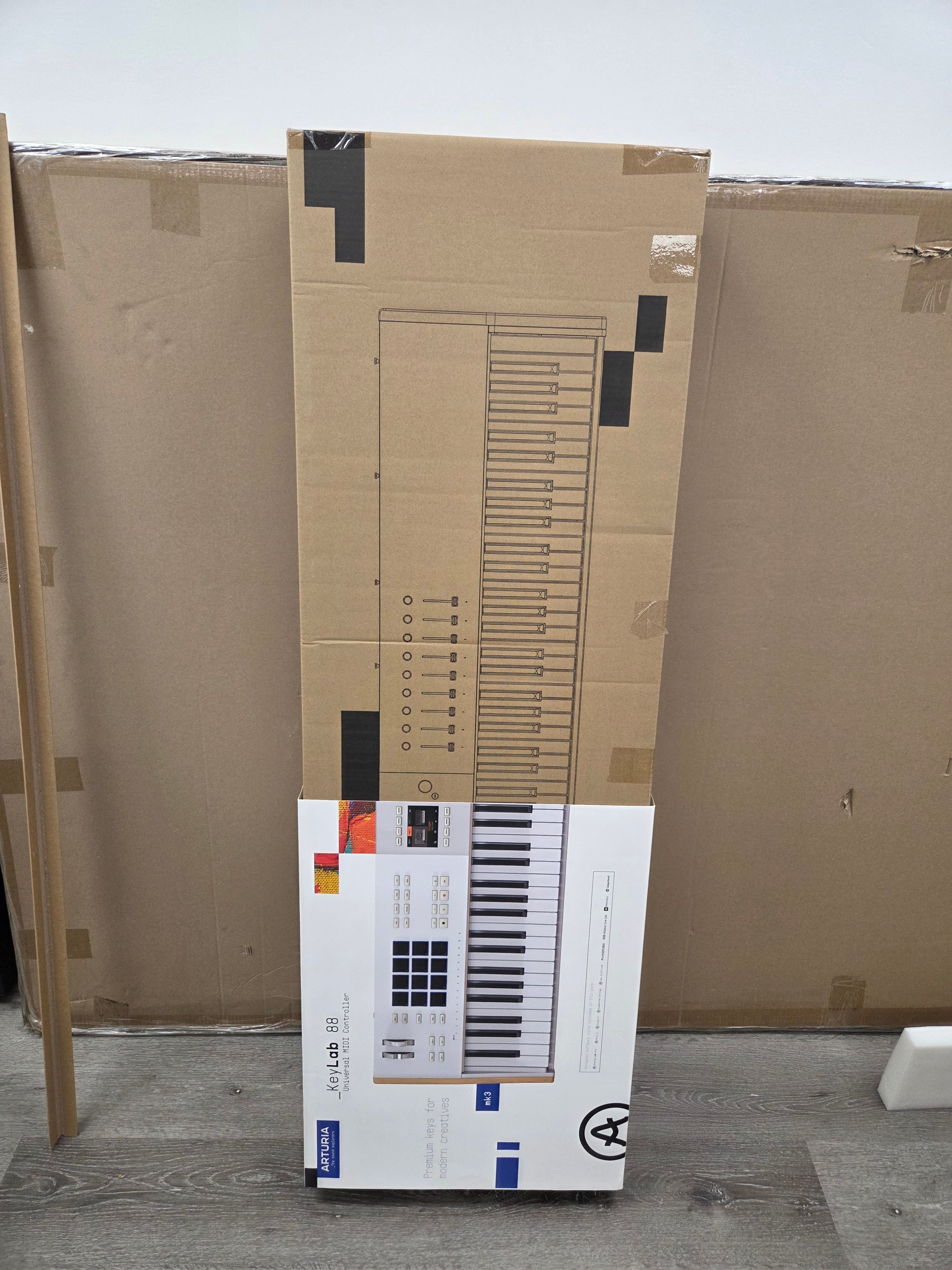 Arturia KeyLab88-MK3 88-Key Hammer-Action Universal MIDI Controller (White) - Used