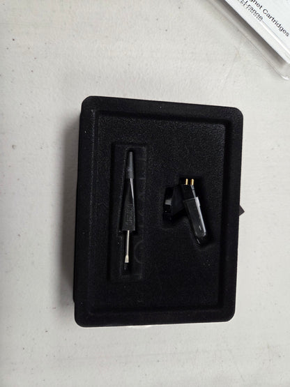 Reloop OM-BLACK Black Cartridge (B-Stock)