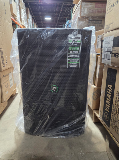 Mackie Thump215XT 1400W 15 Powered PA Loudspeaker System with DSP and Bluetooth - Used